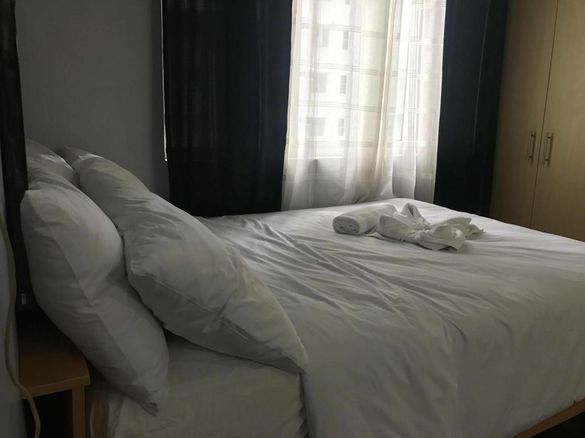 Go-Stay @ South Of Market Taguig Esterno foto